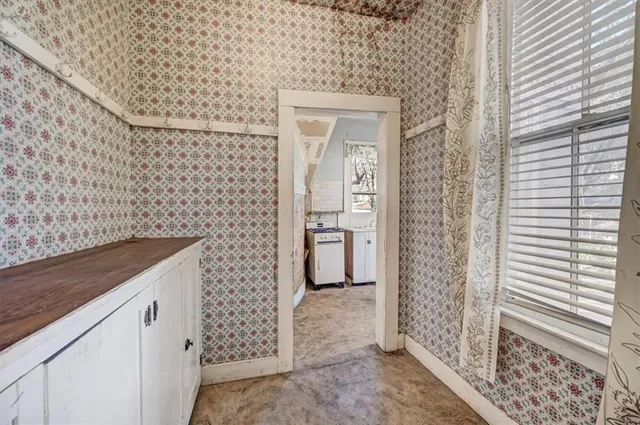 $269,900 | 601 Congress Street, Leavenworth, KS 66048