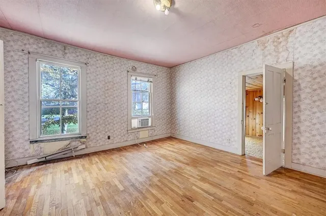 $269,900 | 601 Congress Street, Leavenworth, KS 66048