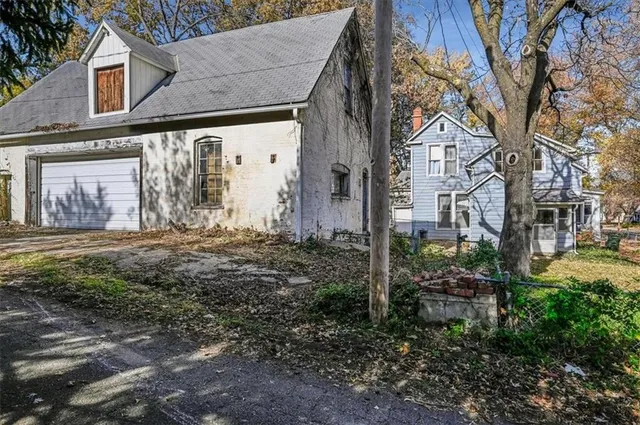 $269,900 | 601 Congress Street, Leavenworth, KS 66048