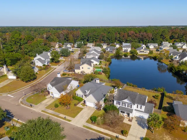 $585,000 | 2802 Summertrees Boulevard, Johns Island, SC 29455