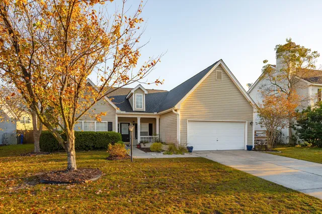 $585,000 | 2802 Summertrees Boulevard, Johns Island, SC 29455