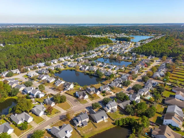 $585,000 | 2802 Summertrees Boulevard, Johns Island, SC 29455