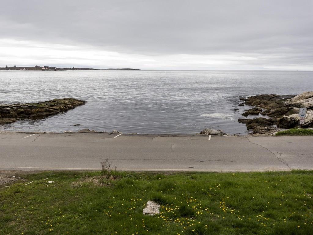 67 Shore Road East Boothbay, ME 04544 - Photo 3 of 20 Photo