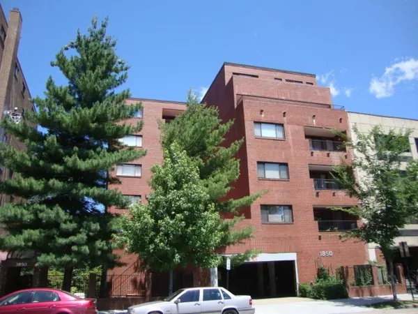 $3,000 | 1850 Beacon Street, Unit 203, Brookline, MA 02445