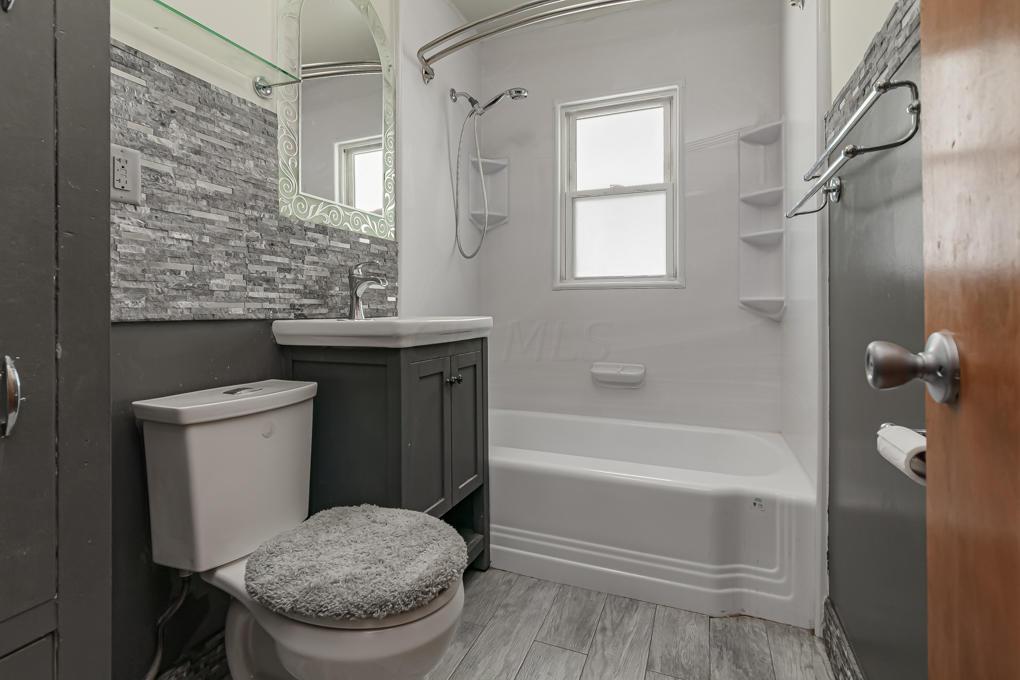 2565 Audubon Road Columbus, OH 43211 - Photo 1 of 14 Gallery Image 1