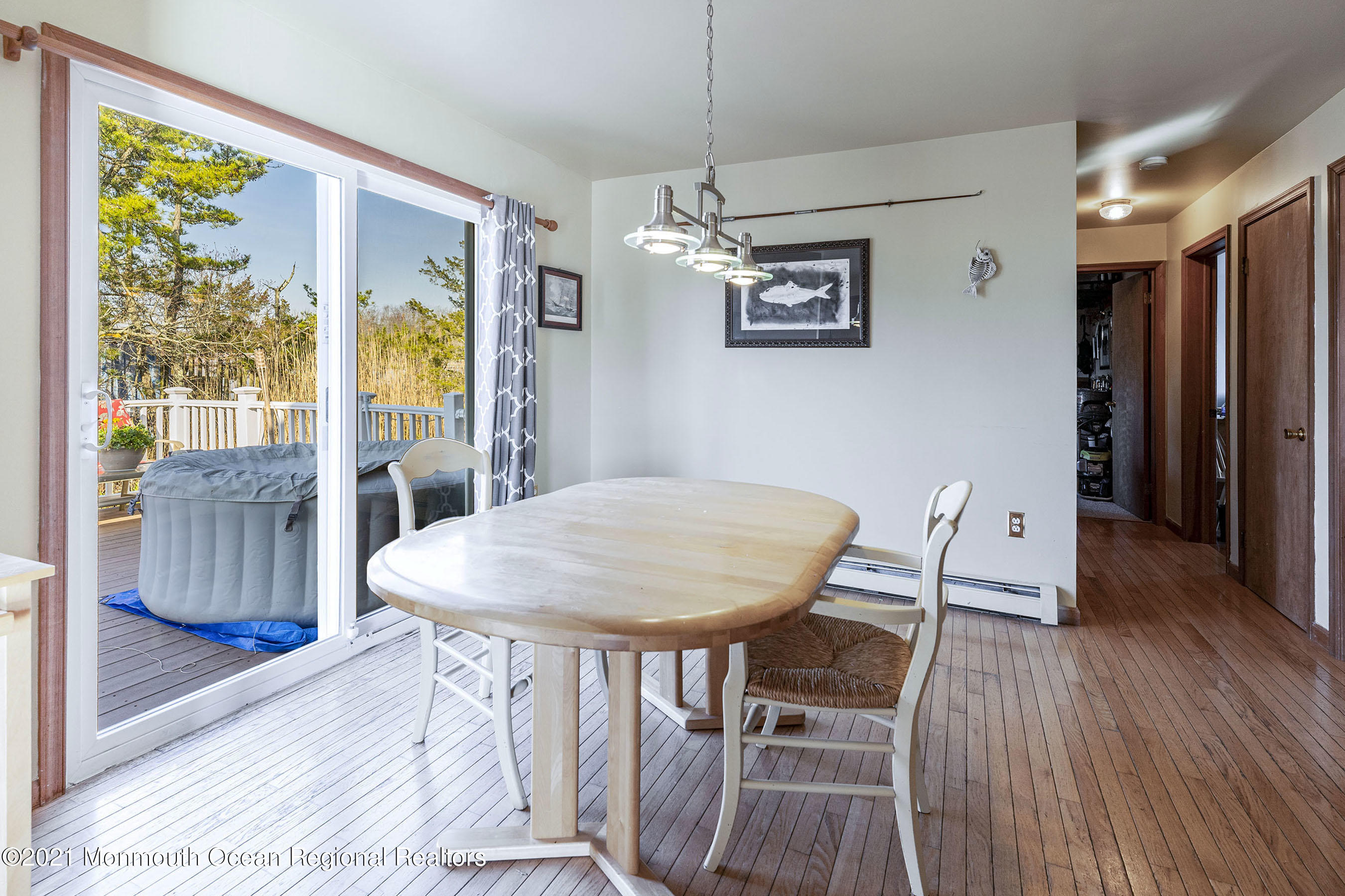 124 Marine Road Waretown, NJ 08758 - Photo 8 of 23 Dining1b