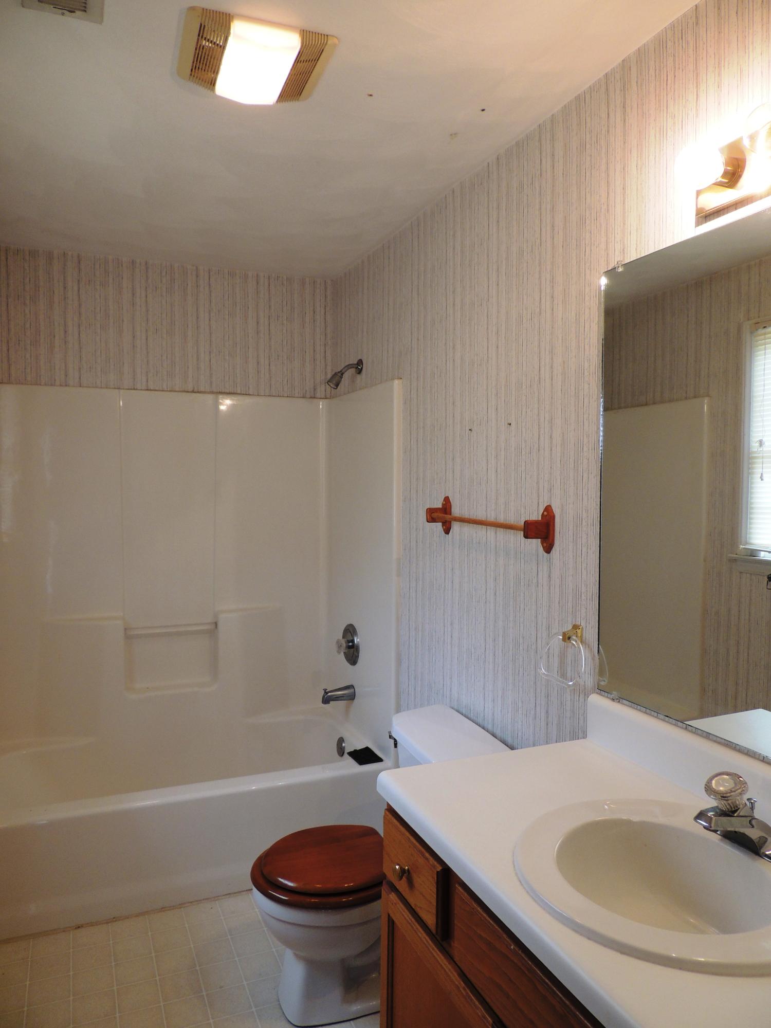 5735 Alean Road Boones Mill, VA 24065 - Photo 13 of 18 Bath 3