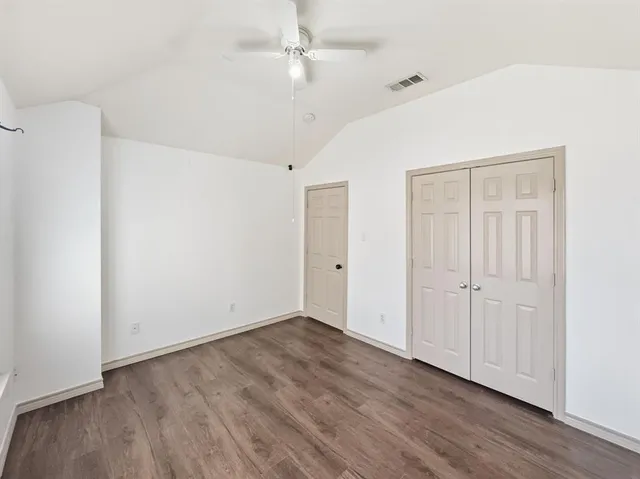 $2,000 | 3950 Seaside Court, Fort Worth, TX 76040