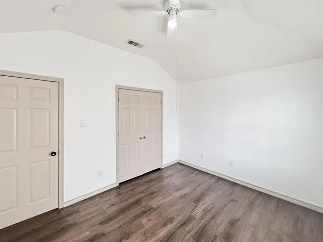 $2,000 | 3950 Seaside Court, Fort Worth, TX 76040