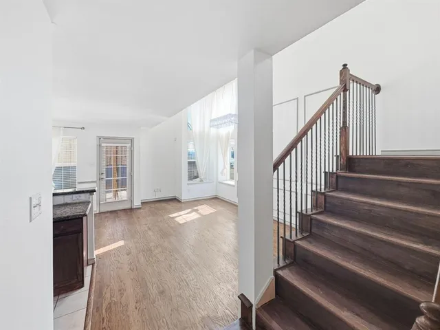 $2,000 | 3950 Seaside Court, Fort Worth, TX 76040