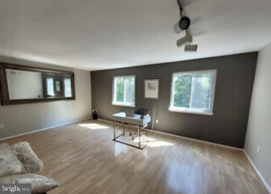1415 Greenmont Court Reston, VA 20190 - Photo 11 of 27