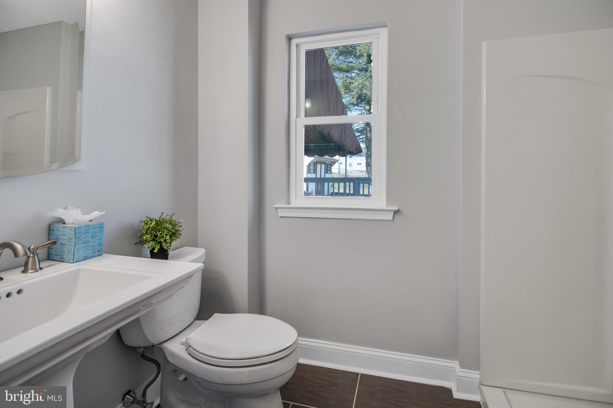 428 Granite Terrace Springfield, PA 19064 - Photo 15 of 28 main floor bathroom