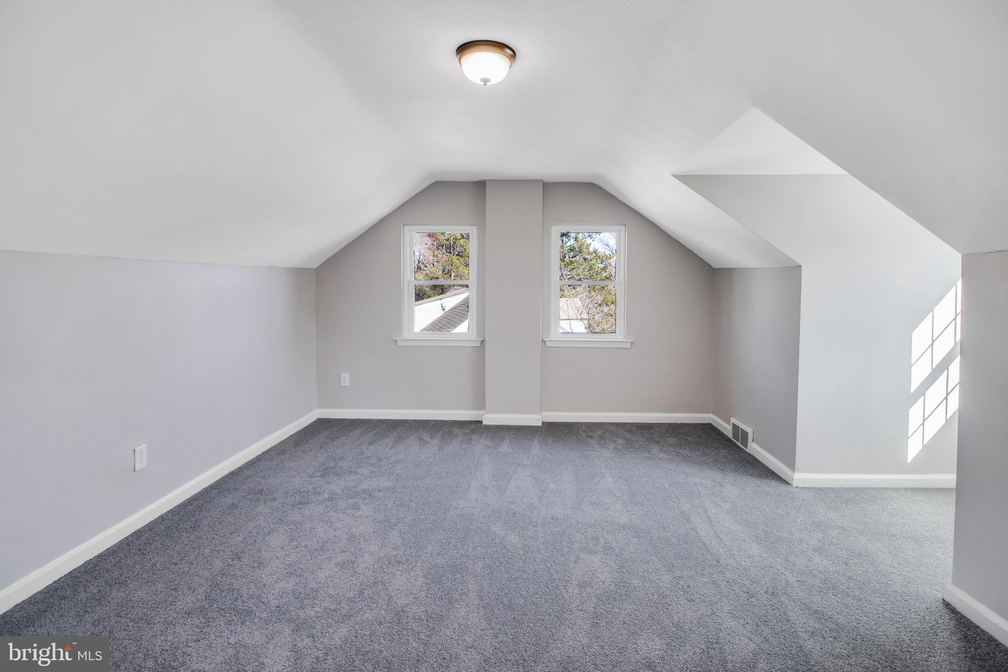 428 Granite Terrace Springfield, PA 19064 - Photo 18 of 28 Upstairs bedroom 1