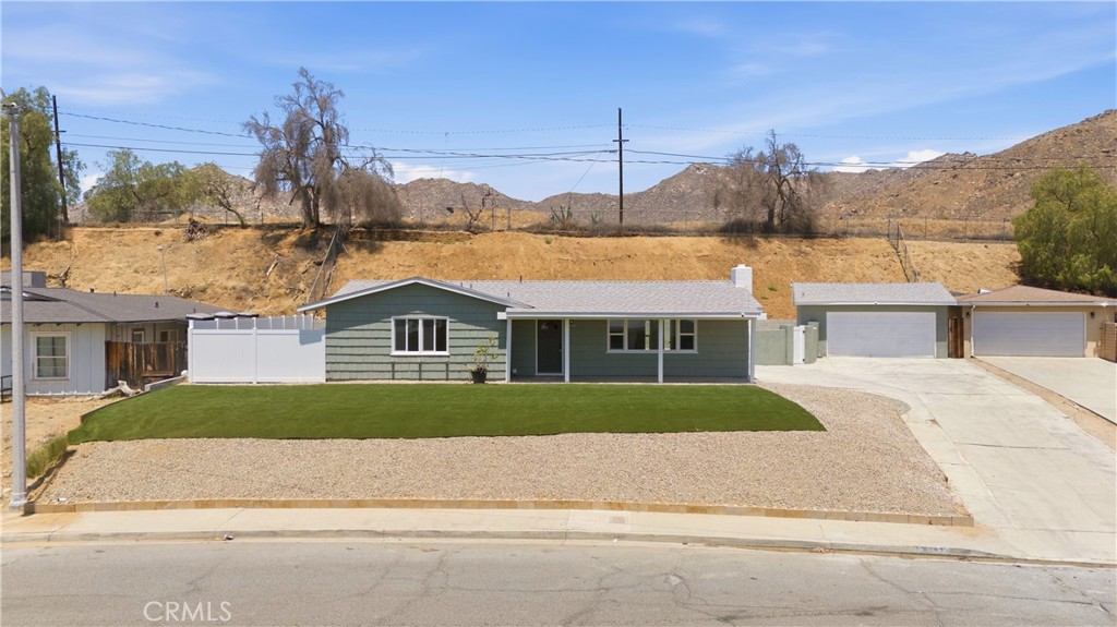 3682 Mt Vernon Avenue Riverside, CA 92507 - Photo 2 of 41