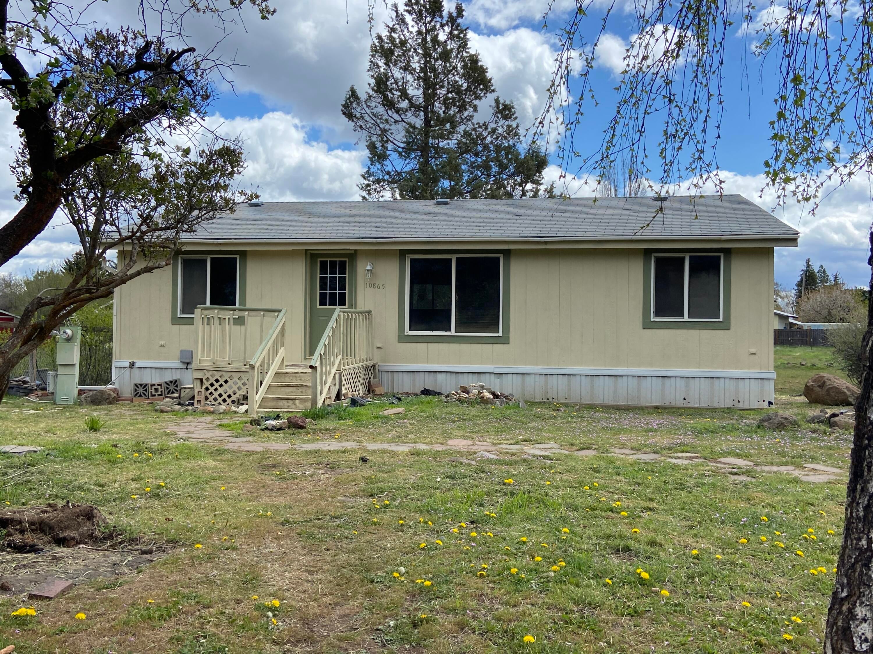 10865 Morgan Way Keno, OR 97627 - Photo 1 of 25 Primary Photo