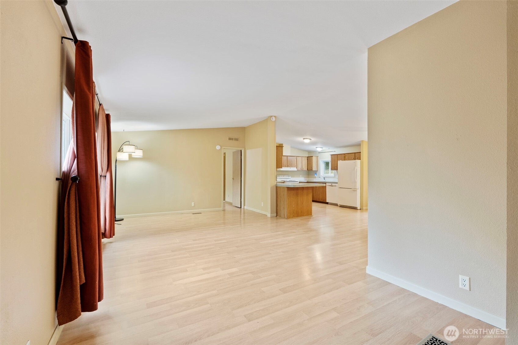 183 August Road Onalaska, WA 98570 - Photo 5 of 25 Gallery Image 5