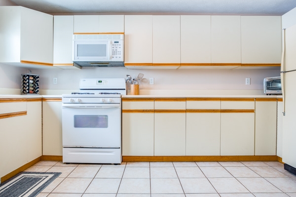 14 Ramsgate Ridge Drive, Unit 14 Nashua, NH 03063 - Photo 3 of 40