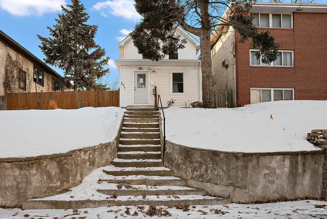 $279,900 | 2511 North 4th Street, Minneapolis, MN 55411