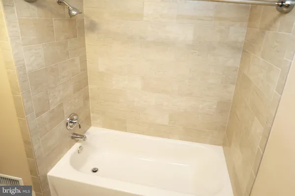 $3,900 | 329 Gundry Drive, Falls Church, VA 22046