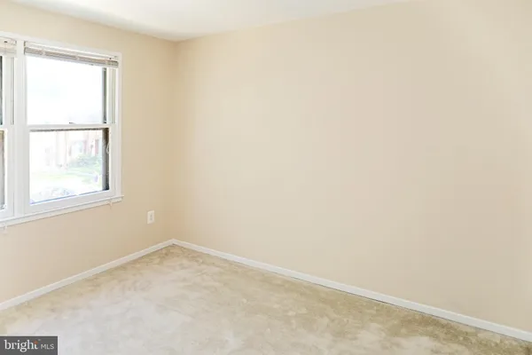 $3,900 | 329 Gundry Drive, Falls Church, VA 22046