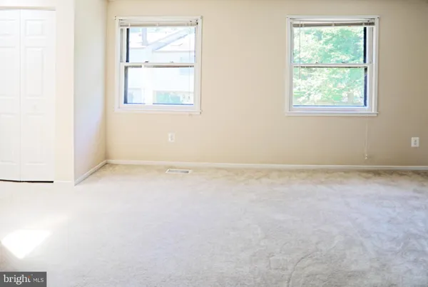 $3,900 | 329 Gundry Drive, Falls Church, VA 22046