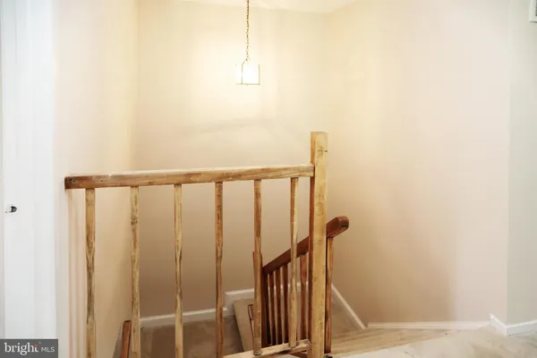 $3,900 | 329 Gundry Drive, Falls Church, VA 22046