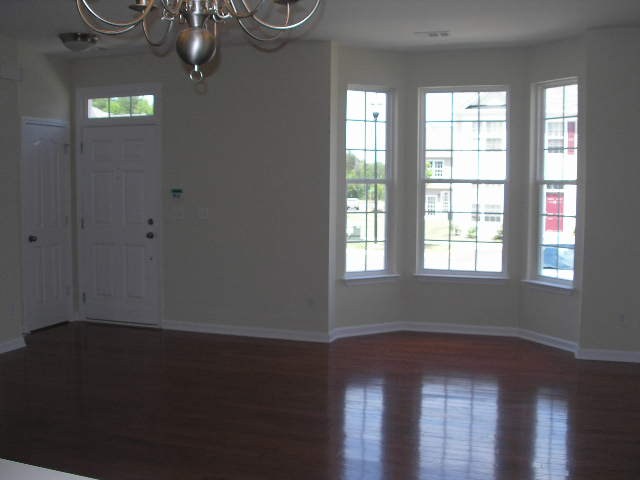 39 Swade Way Greer, SC 29650 - Photo 4 of 7 Gallery Image 4