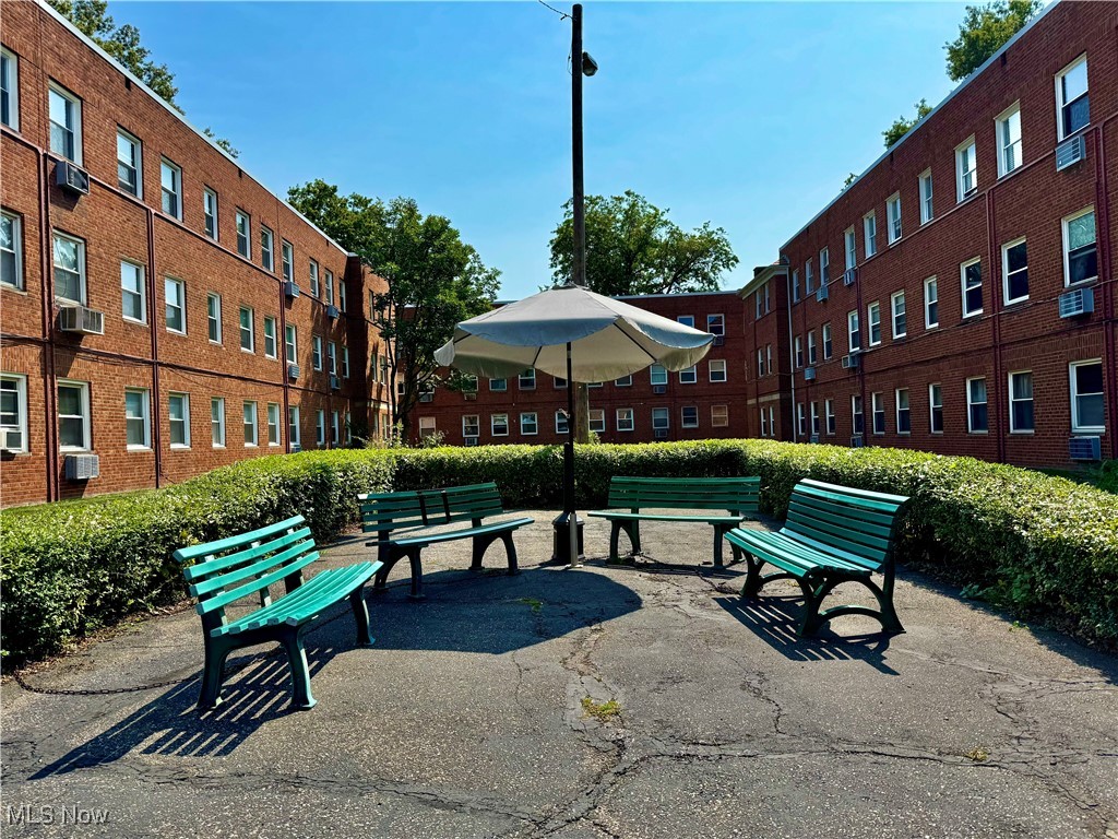 13805 Cedar Road, Unit 103C Cleveland, OH 44118 - Photo 18 of 18 View of community sitting area