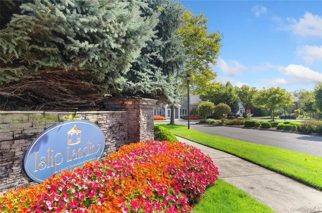 $610,000 | 307 Medea Way, Central Islip, NY 11722