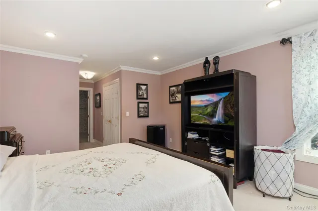 $610,000 | 307 Medea Way, Central Islip, NY 11722