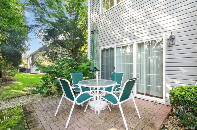 $610,000 | 307 Medea Way, Central Islip, NY 11722