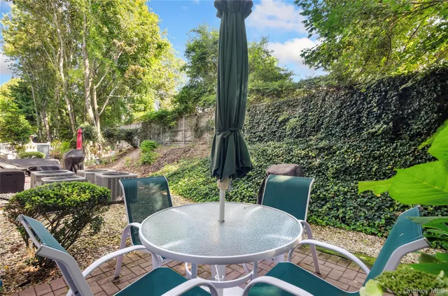 $610,000 | 307 Medea Way, Central Islip, NY 11722