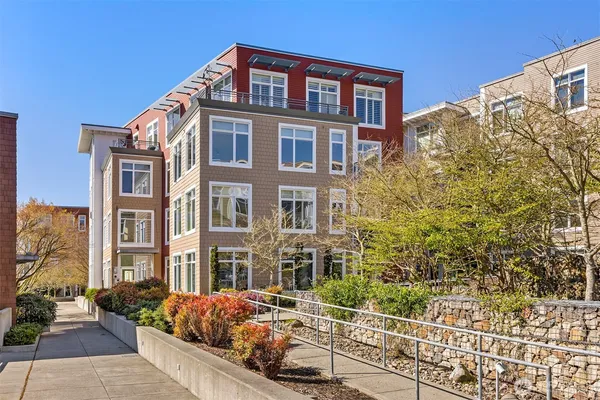 $595,000 | 180 Harbor Square Loop Northeast, Unit B421, Bainbridge Island, WA 98110