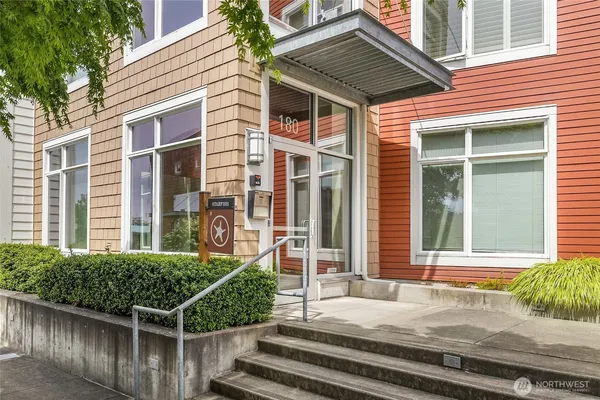 $595,000 | 180 Harbor Square Loop Northeast, Unit B421, Bainbridge Island, WA 98110