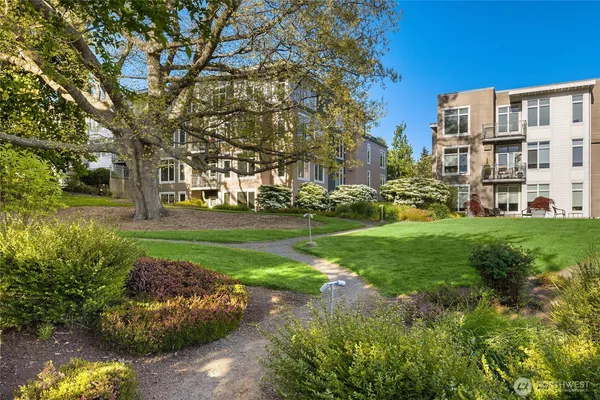 $595,000 | 180 Harbor Square Loop Northeast, Unit B421, Bainbridge Island, WA 98110