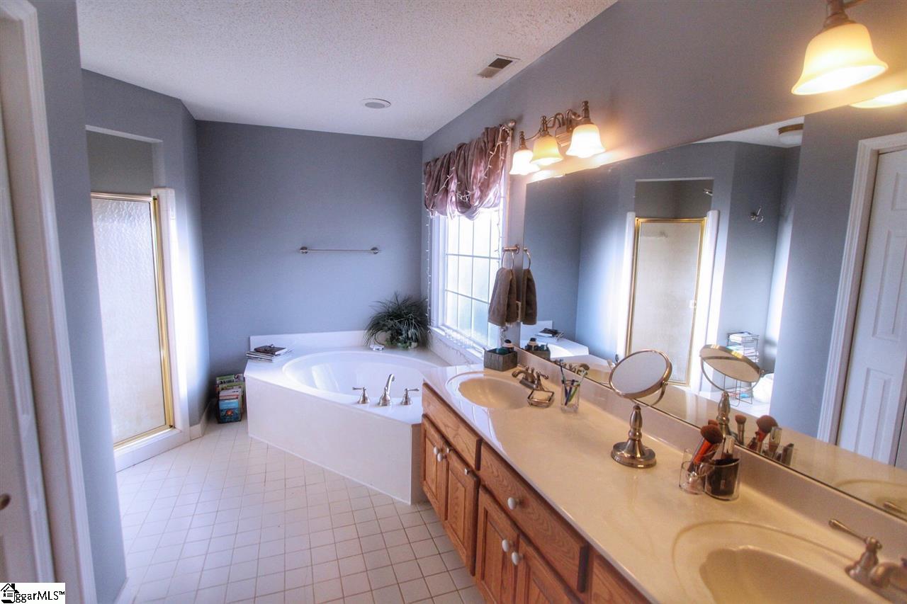1 Middlecreek Way Greenville, SC 29607 - Photo 13 of 22 Gallery Image 13