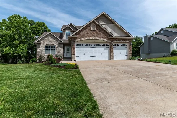 $485,000 | 6811 Silverstone Court, Byrnes Mill, MO 63051