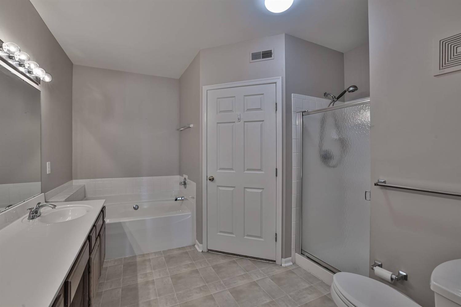 5335 Cooper Road, Unit G Montgomery, OH 45242 - Photo 16 of 29