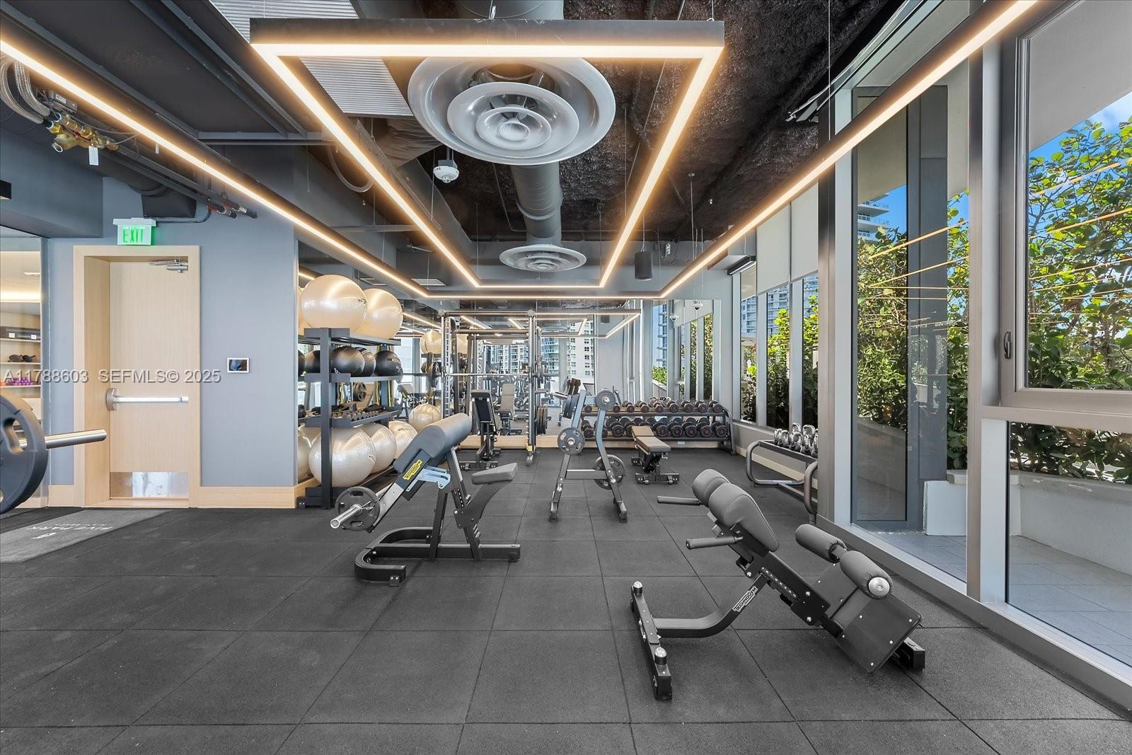 500 Alton Road, Unit 1105 Miami Beach, FL 33139 - Photo 33 of 69 a view of gym