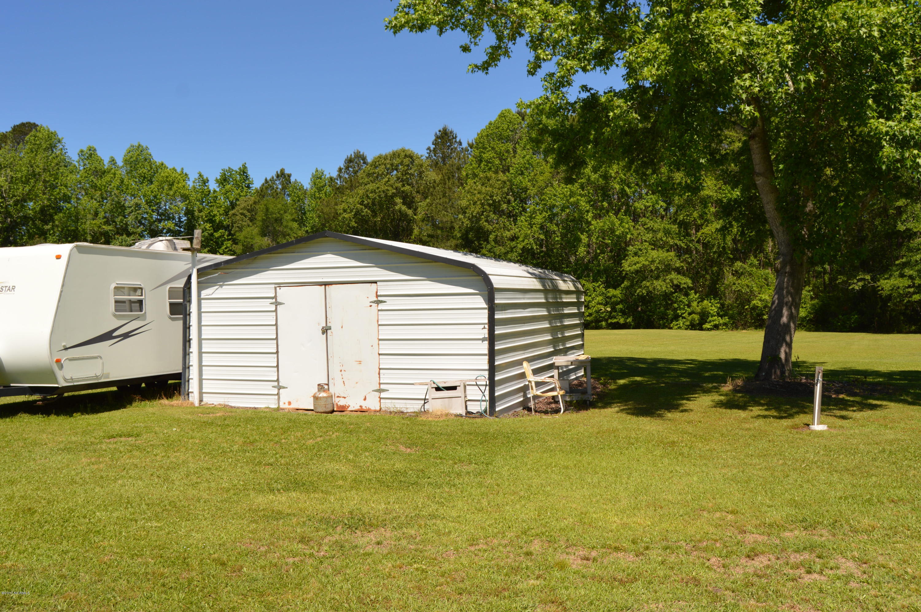 588 Rivenbark Road Currie, NC 28435 - Photo 20 of 26 storage