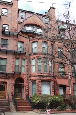 29 Bay State Road, Unit 4 Boston, MA 02215 - Photo 1 of 30 Gallery Image 1