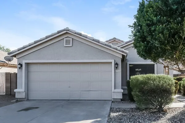 $2,075 | 9323 West Ironwood Drive, Peoria, AZ 85345