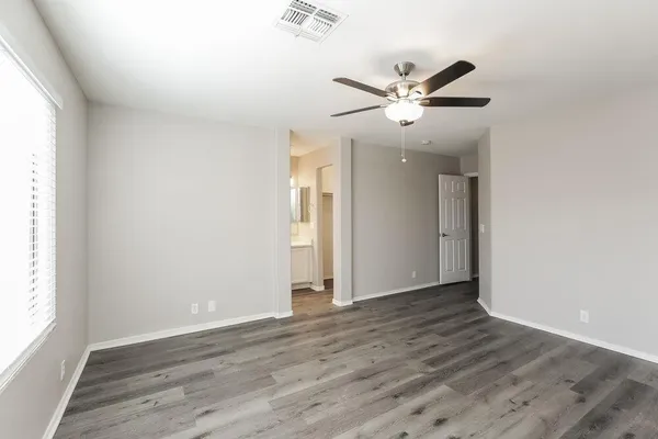 $2,075 | 9323 West Ironwood Drive, Peoria, AZ 85345