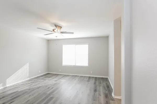 $2,075 | 9323 West Ironwood Drive, Peoria, AZ 85345