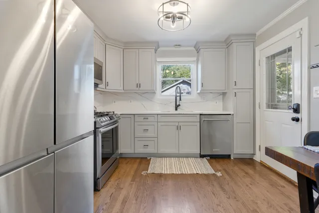 $785,000 | 2040 Central Avenue, Wilmette, IL 60091