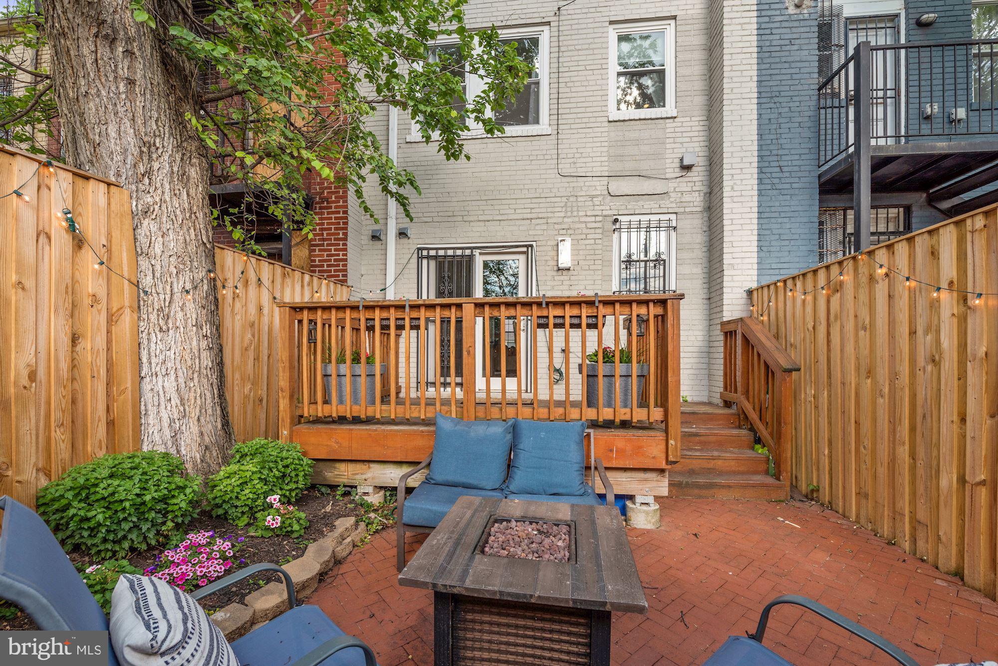 624 19th Street Northeast Washington, DC 20002 - Photo 24 of 32 It's everything you need in a backyard!