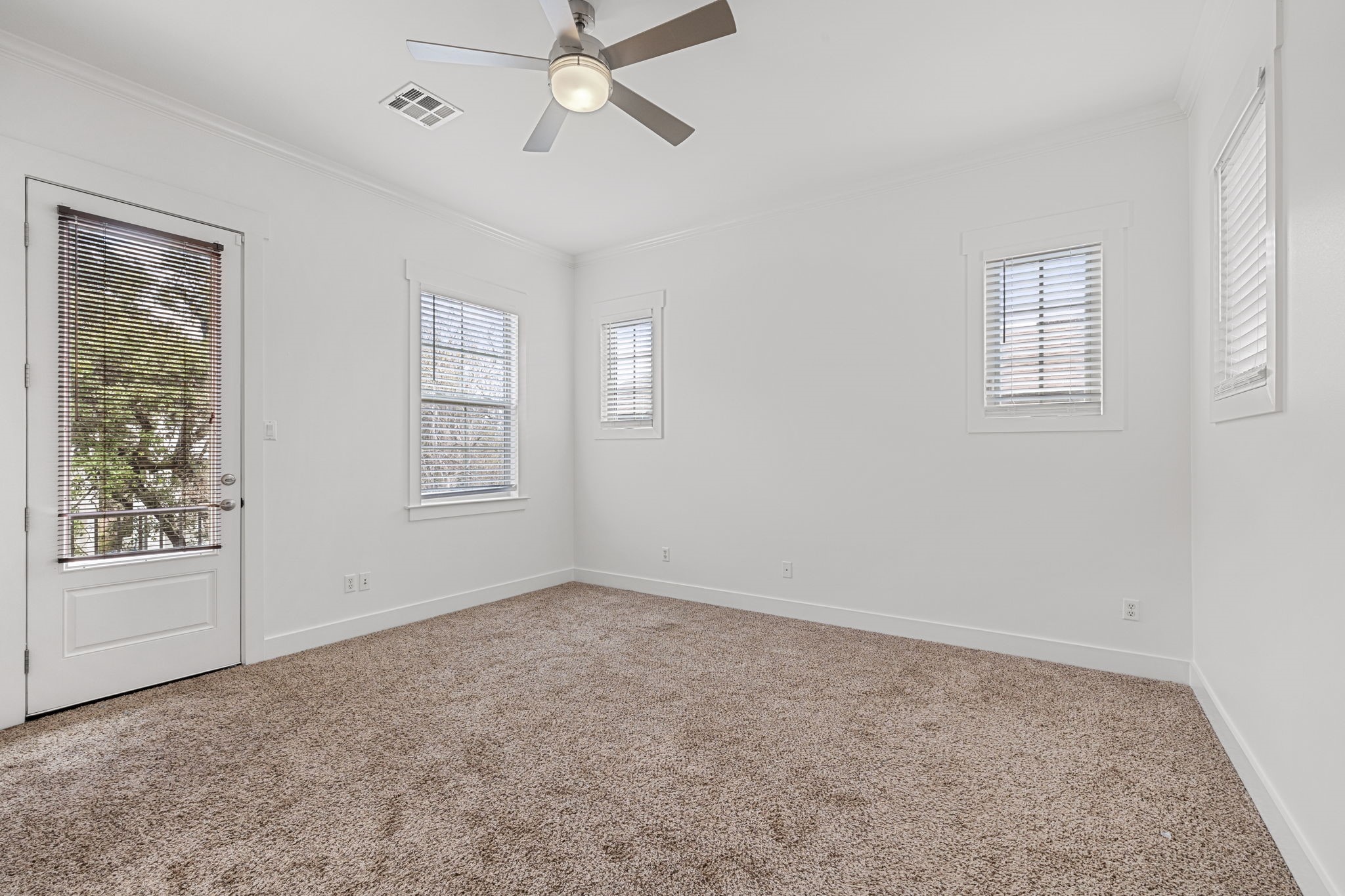 1607 Chelsea Lane Austin, TX 78704 - Photo 31 of 39