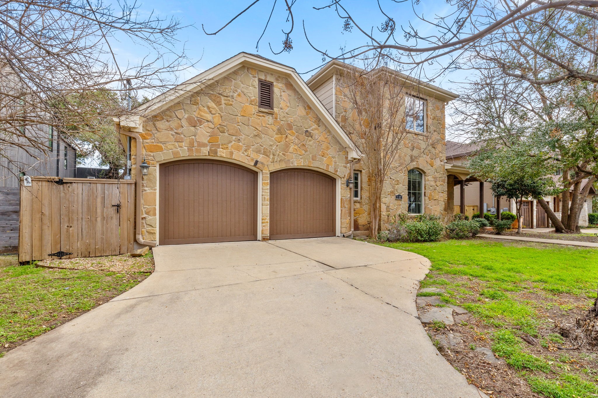 1607 Chelsea Lane Austin, TX 78704 - Photo 8 of 39