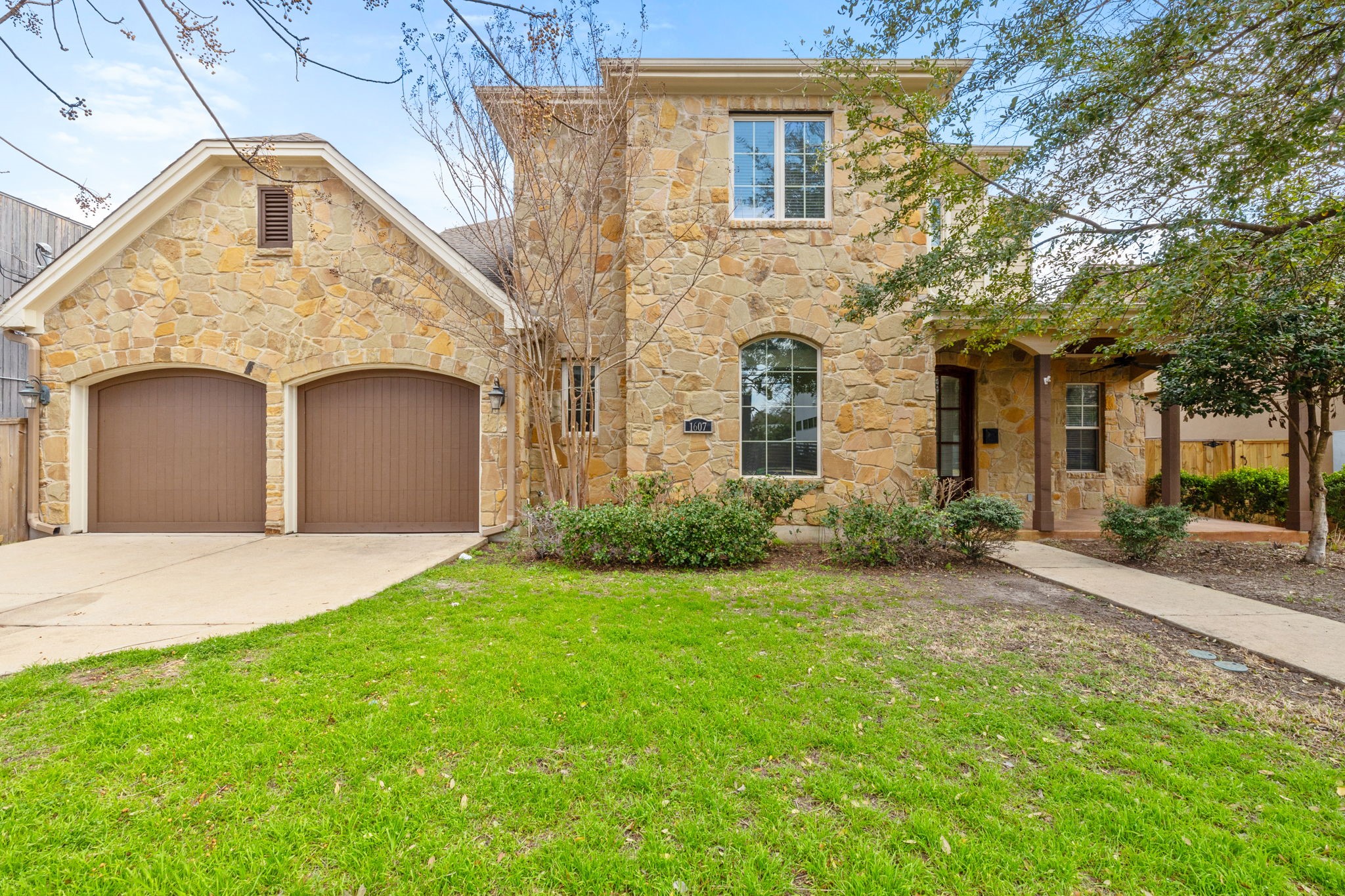 1607 Chelsea Lane Austin, TX 78704 - Photo 9 of 39
