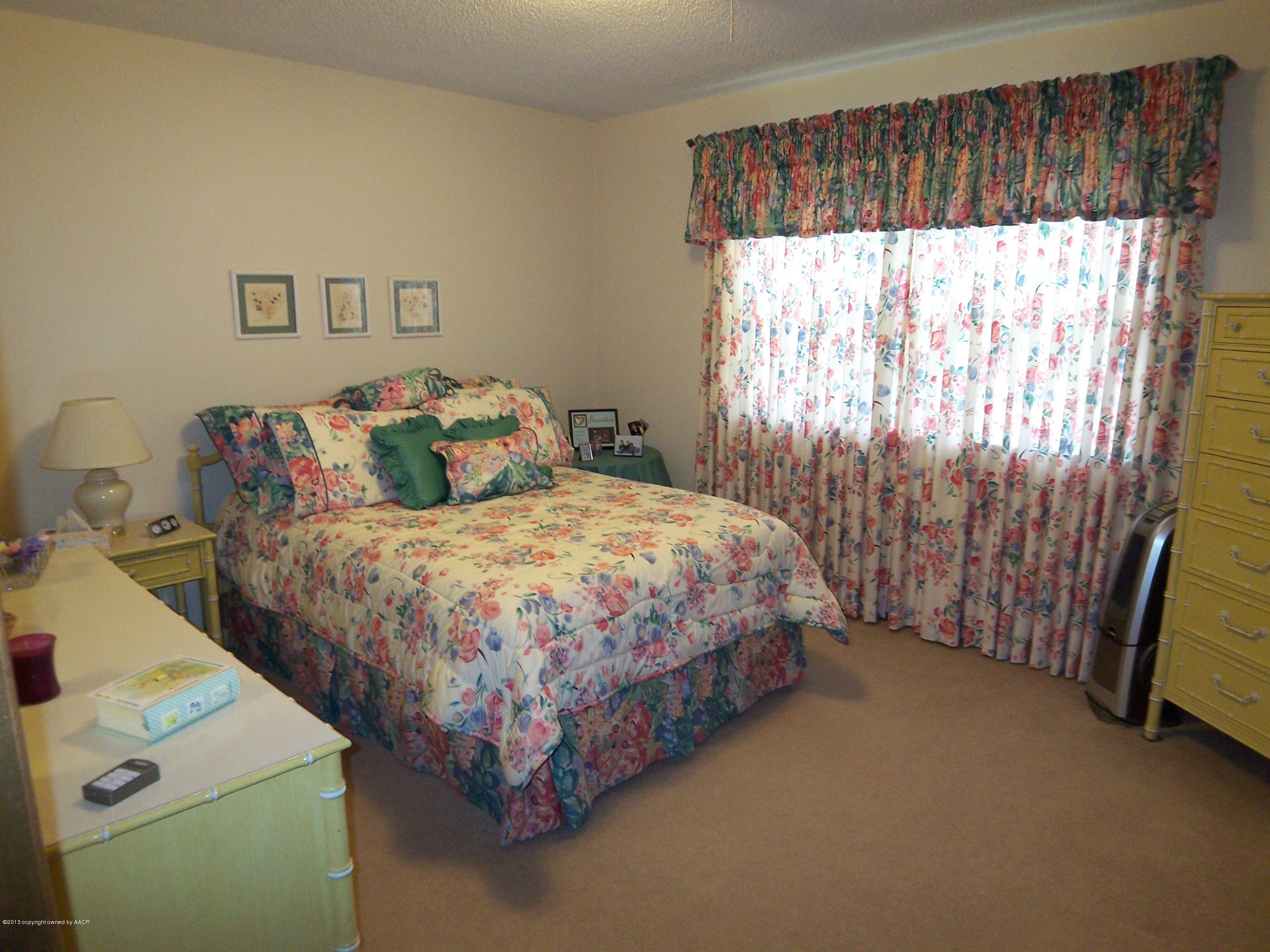6507 Falcon Road Amarillo, TX 79109 - Photo 12 of 19 Bedroom 2